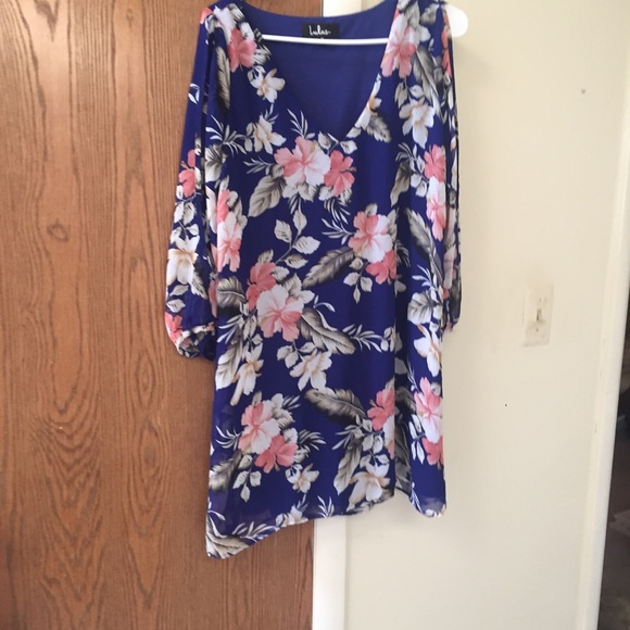 LAST CALL
Lulu’s floral swing dress - size medium - Picture 2 of 6